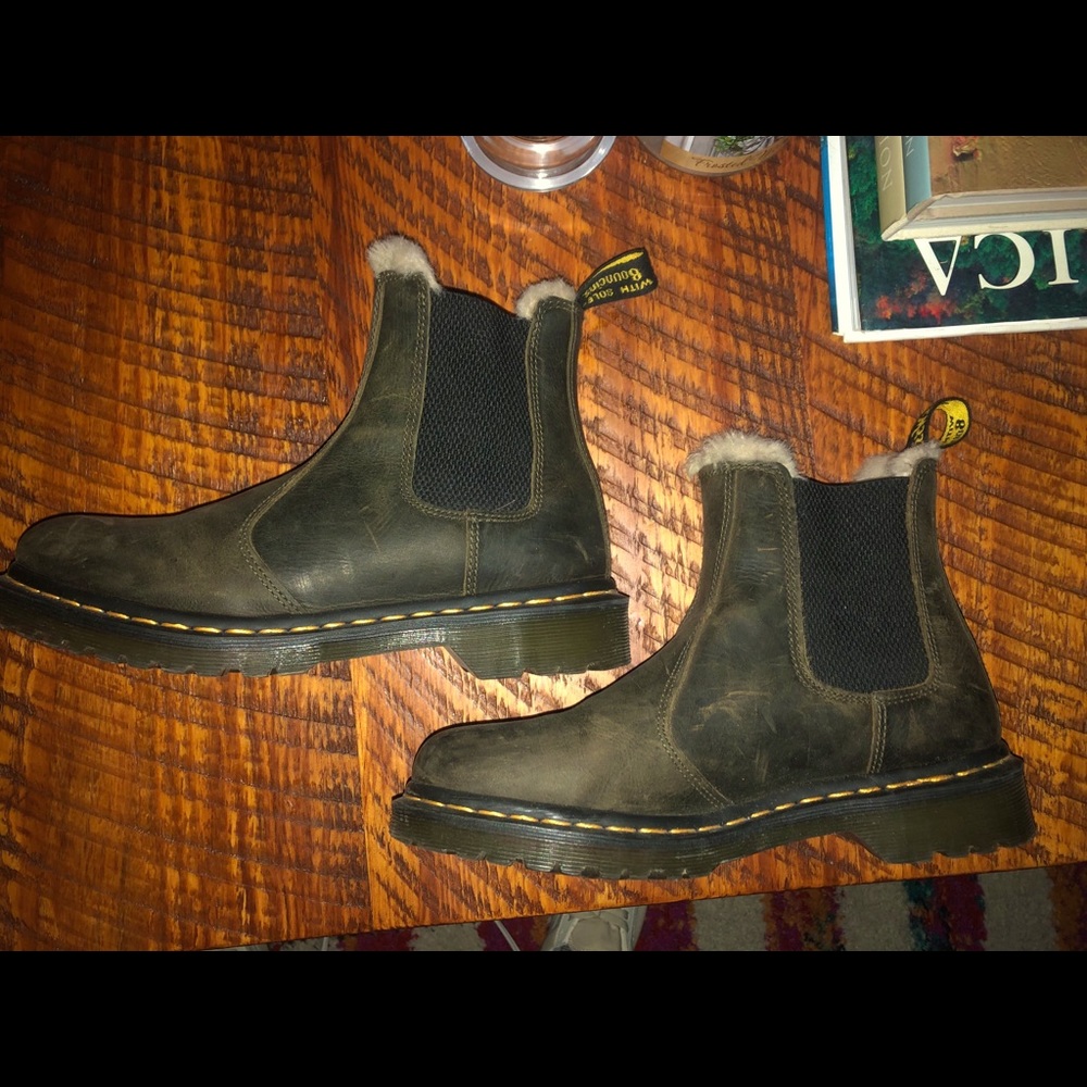 Doc martens women’s fur lined boots